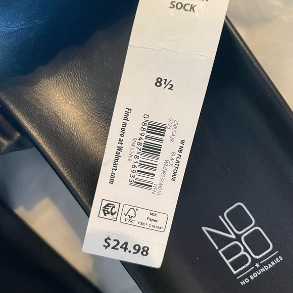 3 Pair Sandals 8.5 - Picture 4 of 8